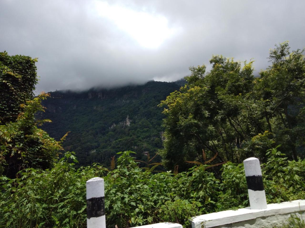 Drizzle Drop Inn Ooty Exteriör bild